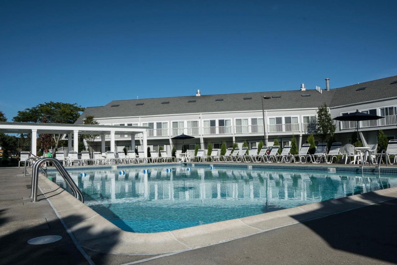 The Cove At Yarmouth Hotell West Yarmouth Exteriör bild