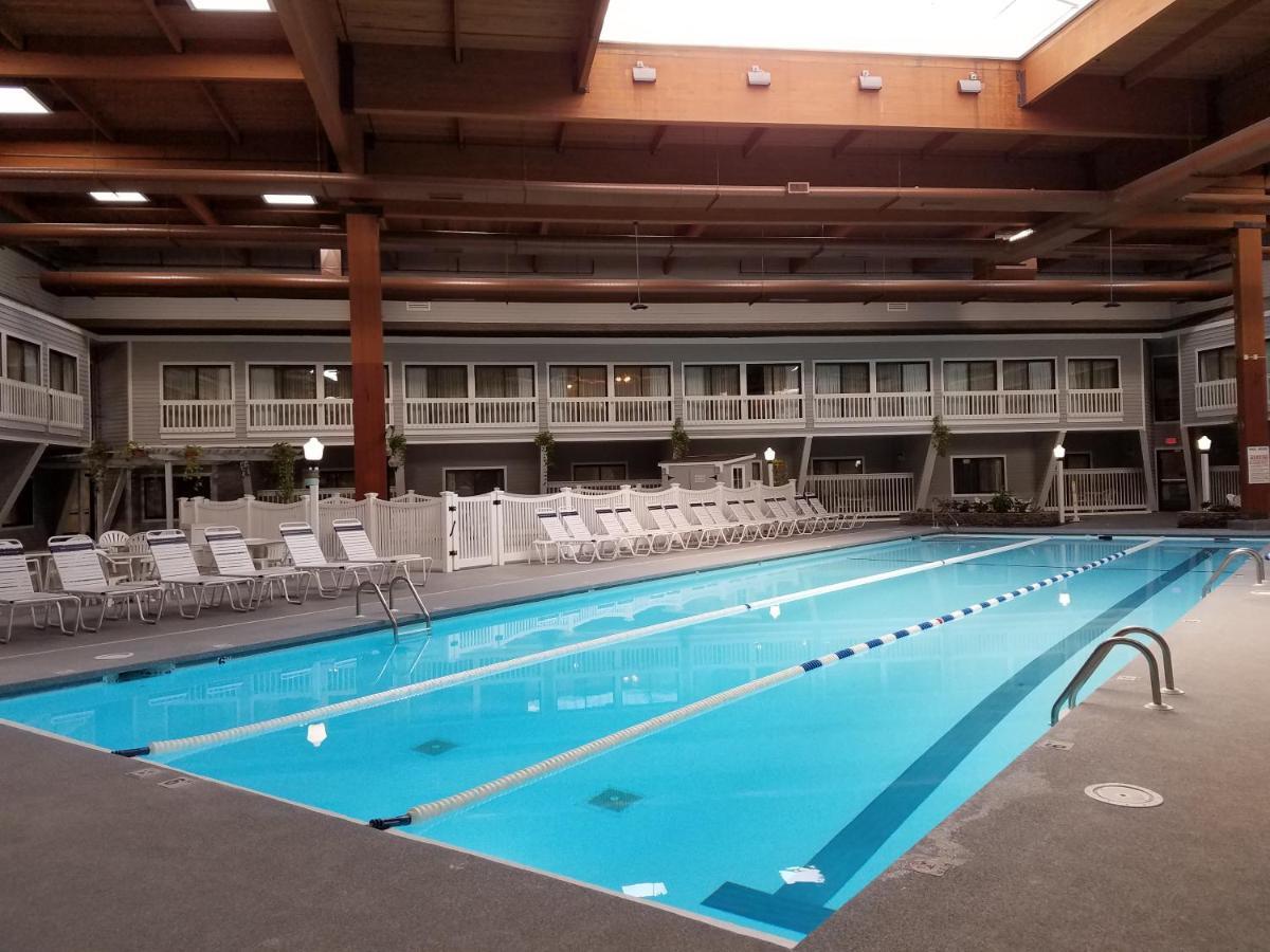 The Cove At Yarmouth Hotell West Yarmouth Exteriör bild